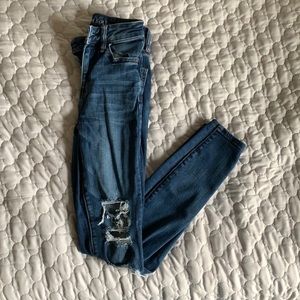 Women’s American eagle jeans